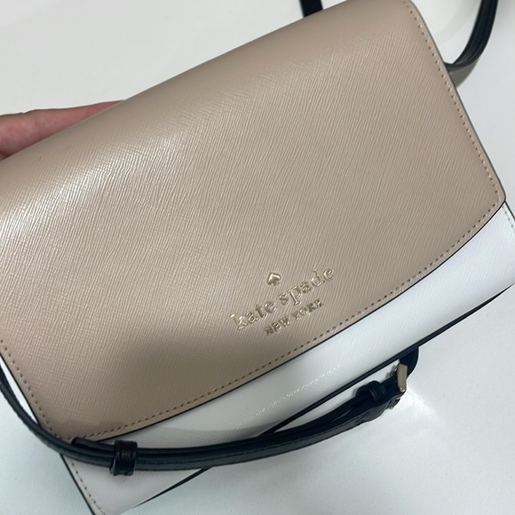 kate spade New York Carson Saffiano Crossbody - Picture 3 of 10